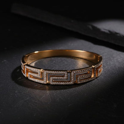 Premium Gold-Plated Heart Hand Cuff – Adjustable