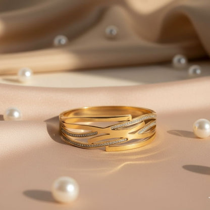 Premium Gold-Plated Heart Hand Cuff – Adjustable