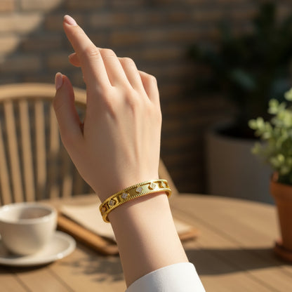 Premium Gold-Plated Hand Cuff – Adjustable