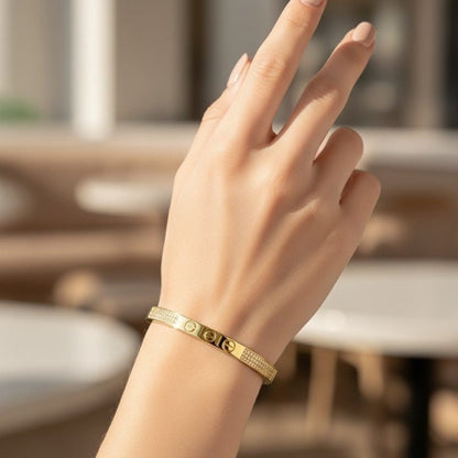 Premium Gold-Plated Hand Cuff – Adjustable